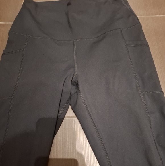 90 Degree High Rise Leggings - Picture 6 of 10